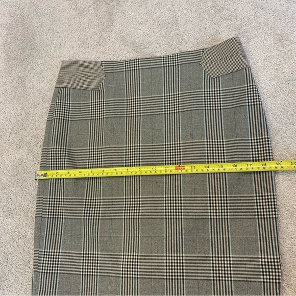 THE Limited brown black cream plaid check pencil skirt stretchy Sz 8 - Picture 13 of 14